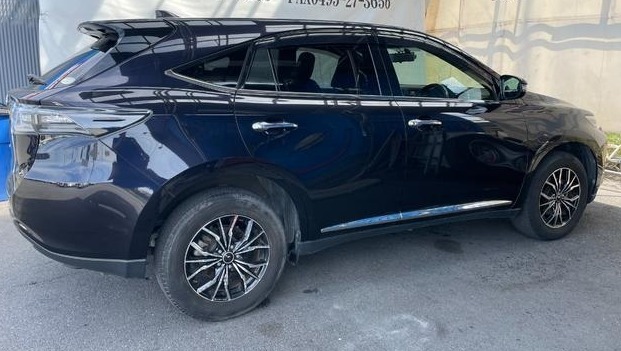 2017 TOYOTA HARRIER ELEGANCE 